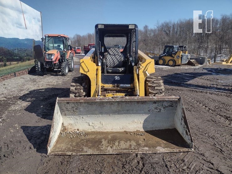 2000-deere-270-image-2