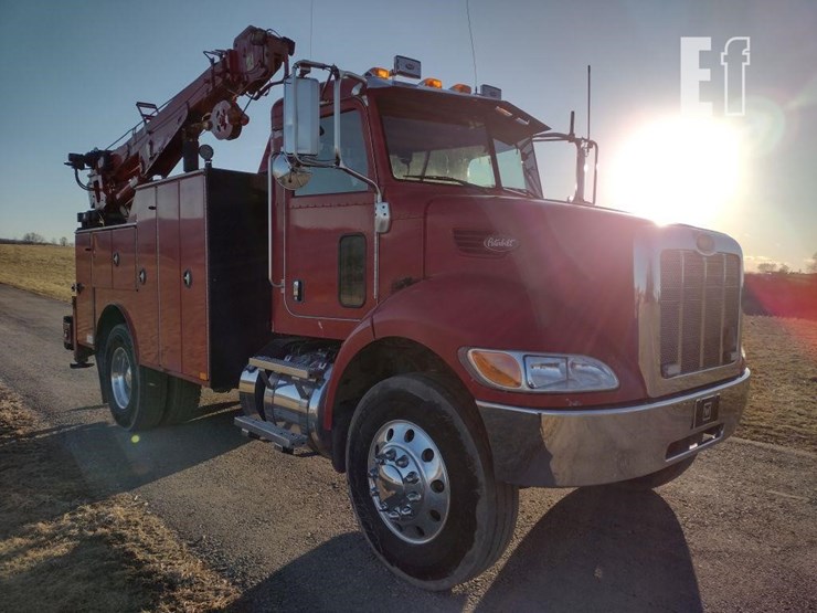 2013-peterbilt-337-image-40