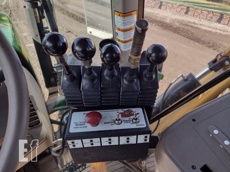 2009-john-deere-6330-image-8