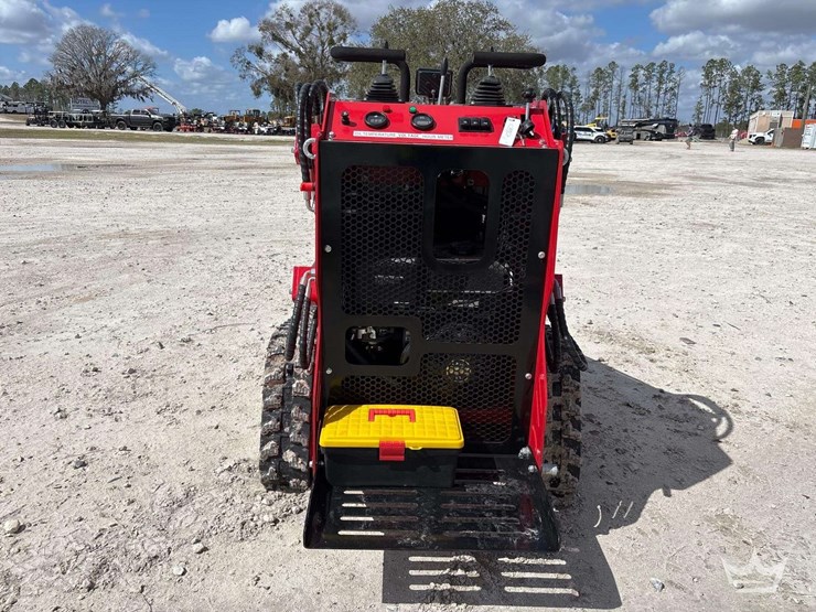 2025-ht360w-mini-walk-behind-track-loader-skid-steer-image-39