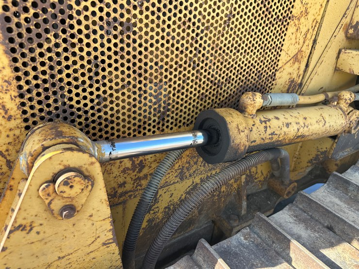 caterpillar-d5c-image-25