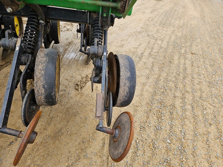 john-deere-15-image-26