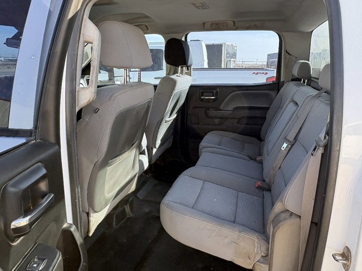 2015-chevrolet-silverado-3500hd-image-5