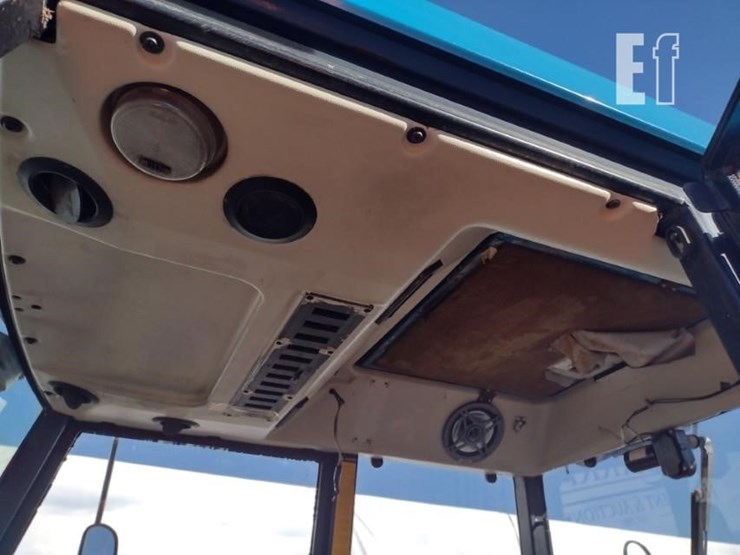 1996-new-holland-4630-image-17