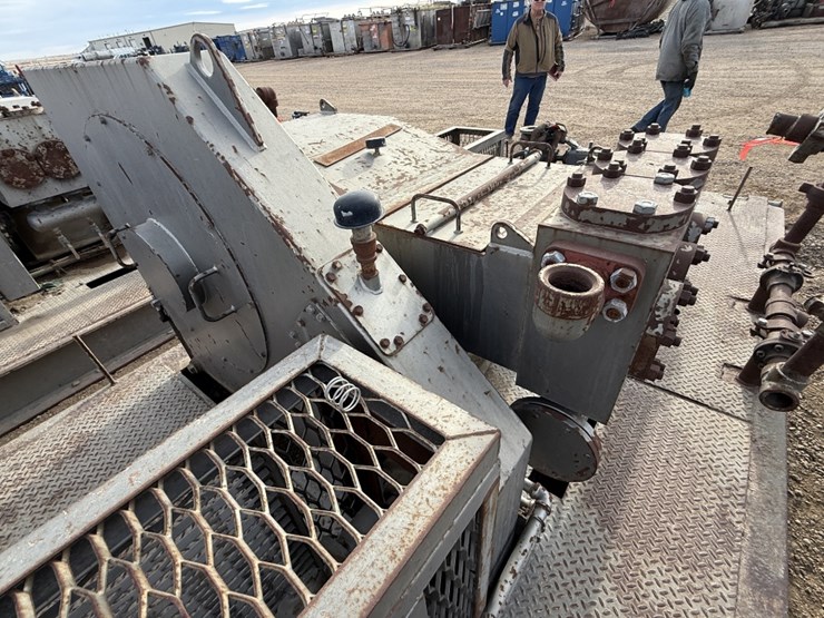 caterpillar-c9-image-8