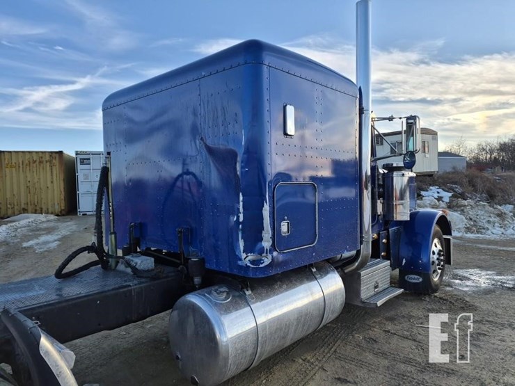 1995-peterbilt-379-image-11