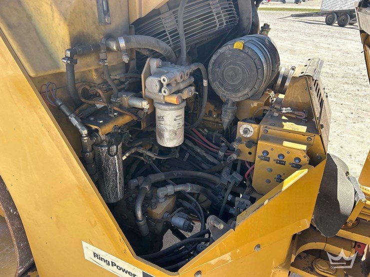 2012-caterpillar-cb54-image-8