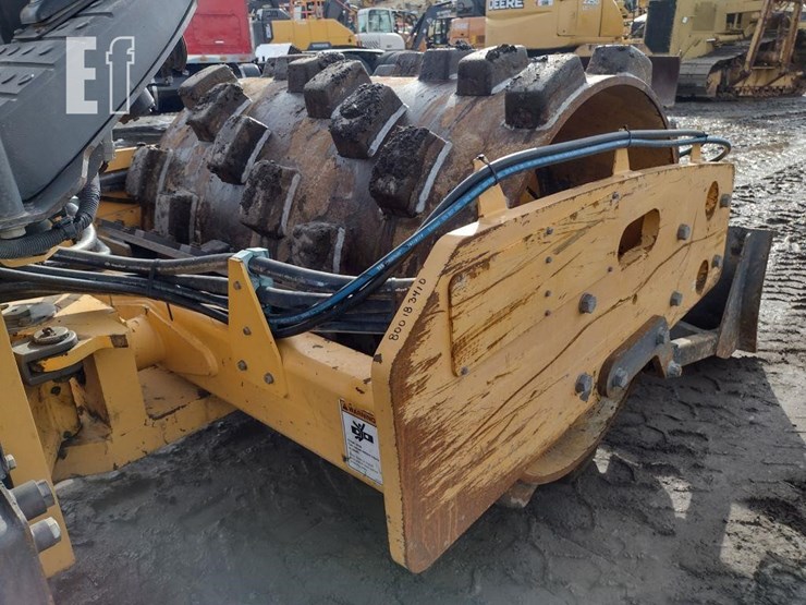 2017-volvo-sd45b-image-28