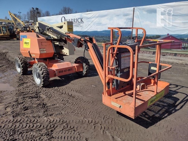 2015-jlg-340aj-image-27