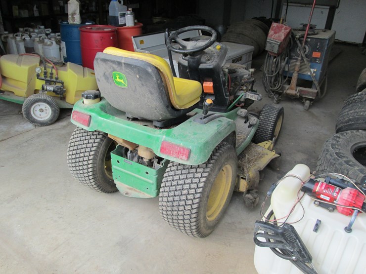 john-deere-gt235-image-4