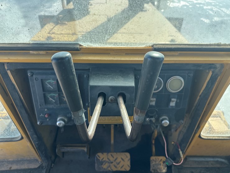 caterpillar-d5c-image-34