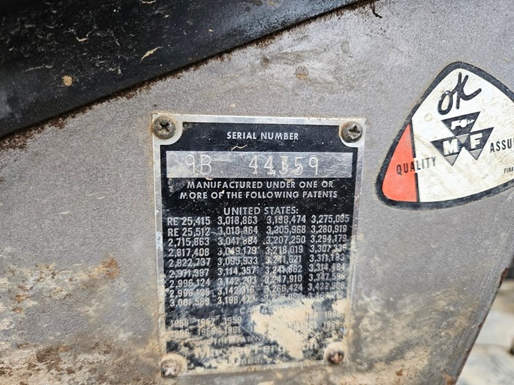 massey-ferguson-1085-image-51