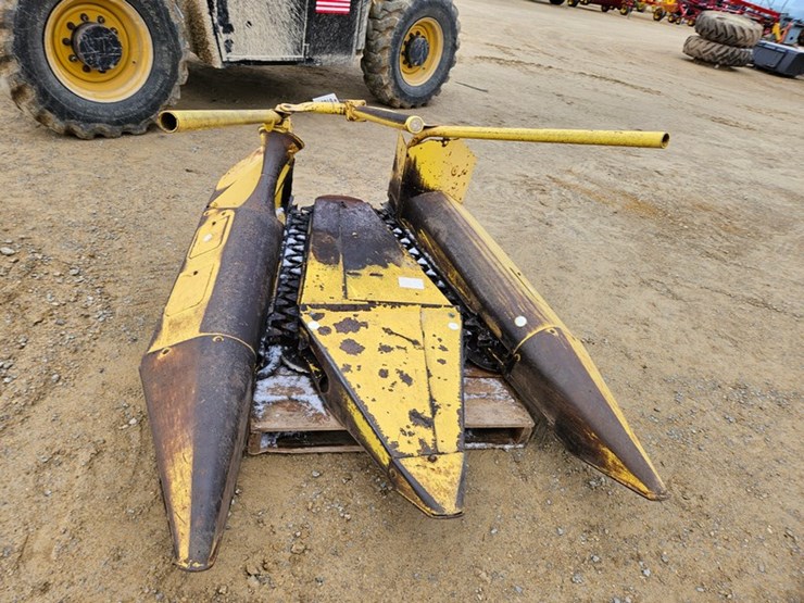 new-holland-30-image-8