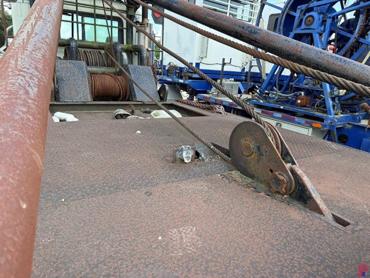 2007-mack-cv713-t/a-65k-gin-pole-winch-truck-image-9