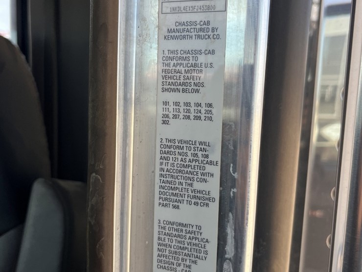 2015-kenworth-t800-image-22