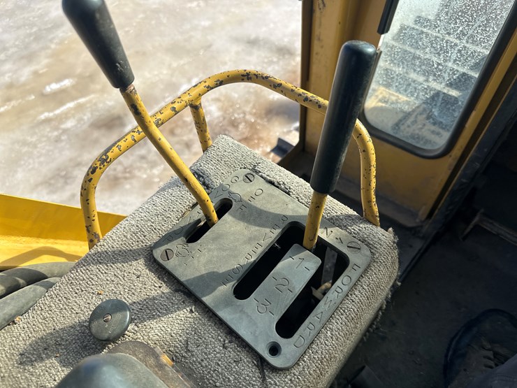 caterpillar-d5c-image-28