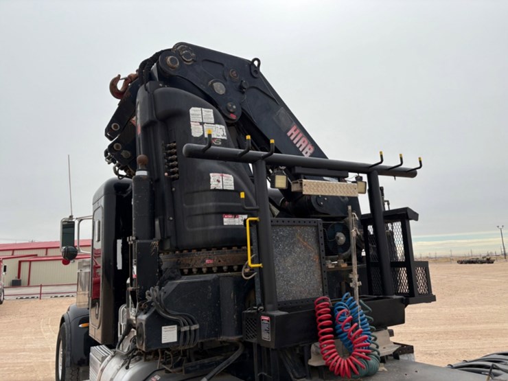 2014-peterbilt-367-image-7