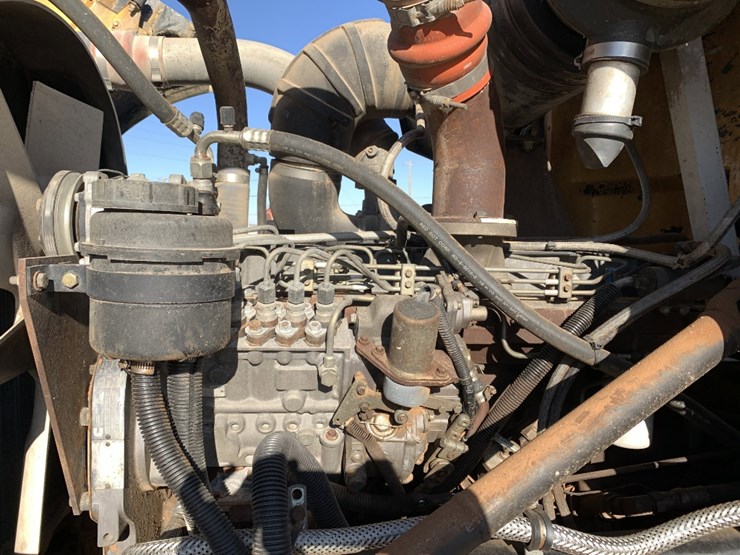 1992-peterbilt-357-image-5