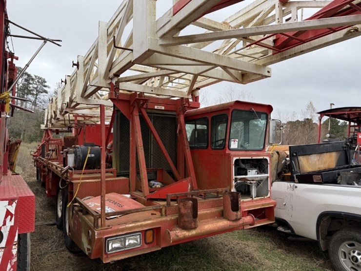 2003-franks-/-nov-1287/160-96-210k-4-axle-well-service-workover-rig-(incomplete)-image-1