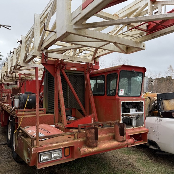 2003 FRANKS / NOV 1287/160 96-210K 4-AXLE WELL SERVICE WORKOVER RIG (INCOMPLETE)