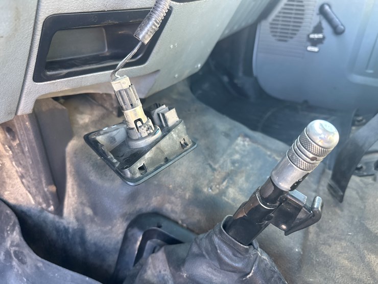 2012-ford-f650-image-29