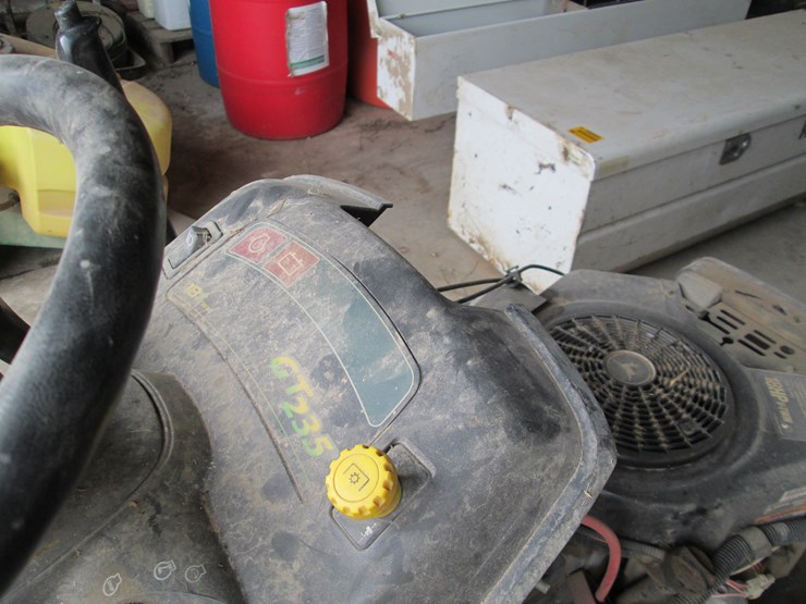 john-deere-gt235-image-20
