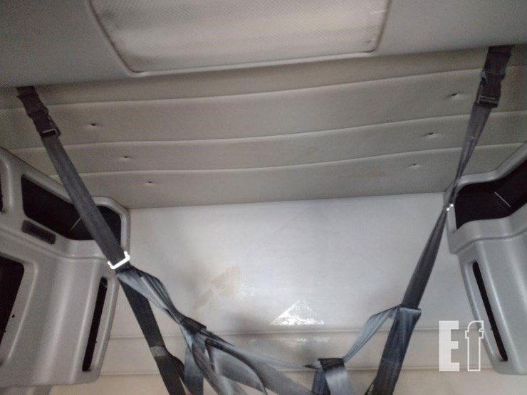 2007-peterbilt-379-image-18