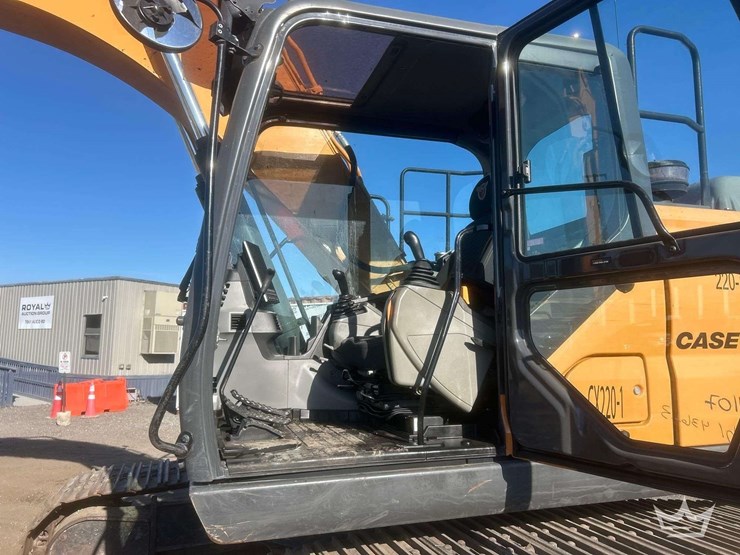 2022-case-cx220e-hydraulic-excavator-image-22