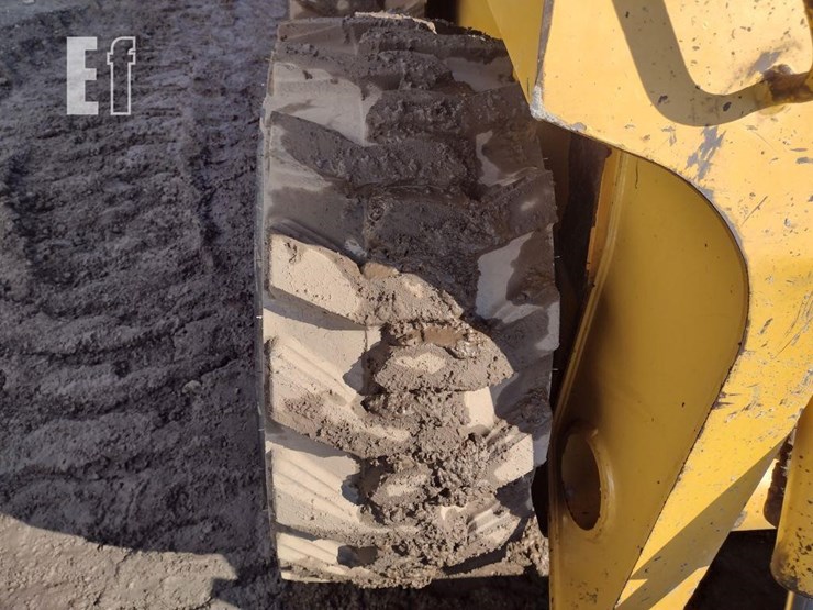 2000-deere-270-image-20