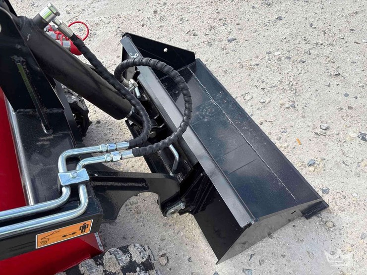 2025-ht360w-mini-walk-behind-track-loader-skid-steer-image-8