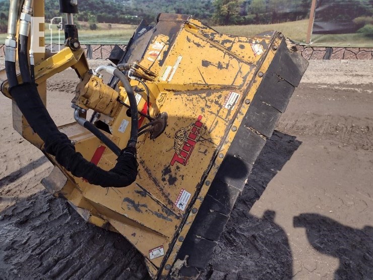 2009-john-deere-6330-image-25