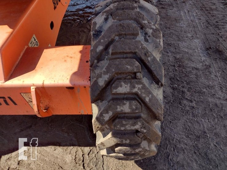 2015-jlg-340aj-image-16