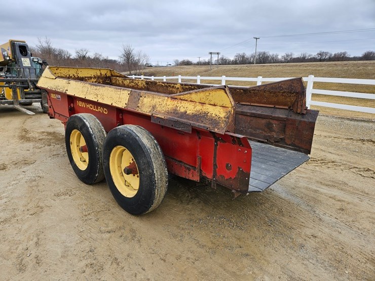 new-holland-185-image-3