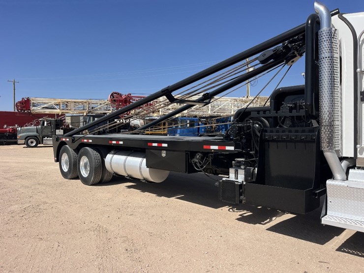 2015-kenworth-t800-image-12