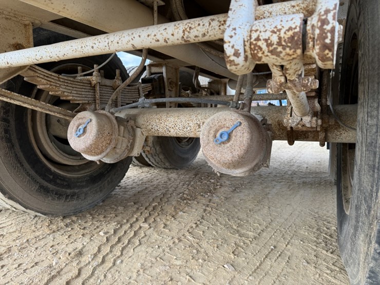 2014-overland-tank-inc-5,460-gal.-2-comp.-t/a-water-transport-trailer-image-12