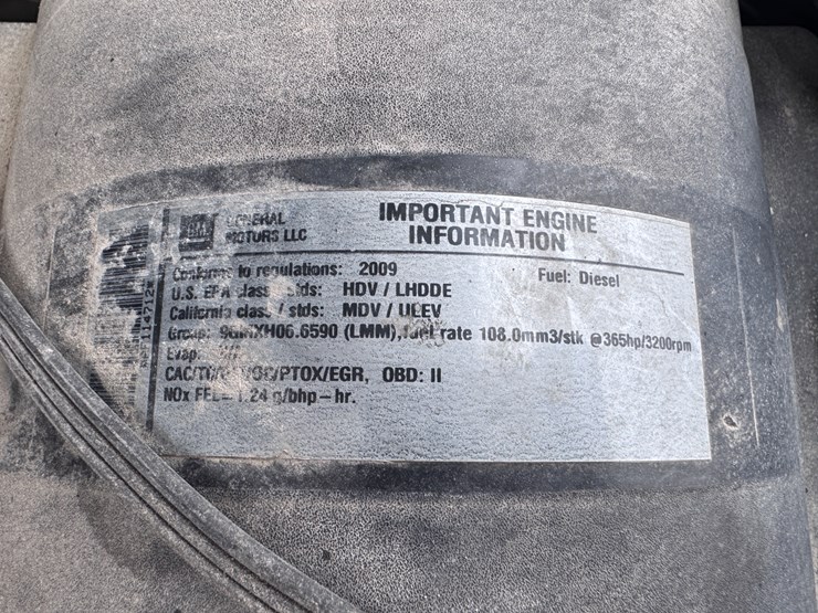 2010-chevrolet-2500hd-image-38