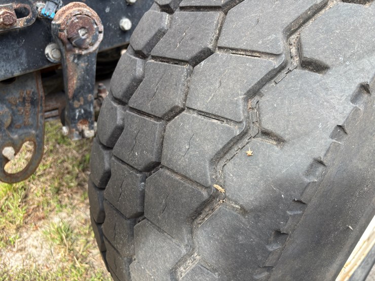 1999-mack-rd600-image-63