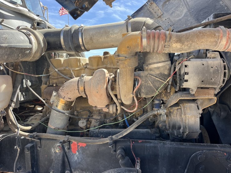 1998-peterbilt-379-image-7