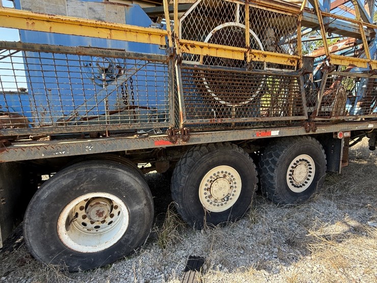 2007-moor-rig-xj60-dd-104'-200k-5-axle-well-service-workover-rig-image-8