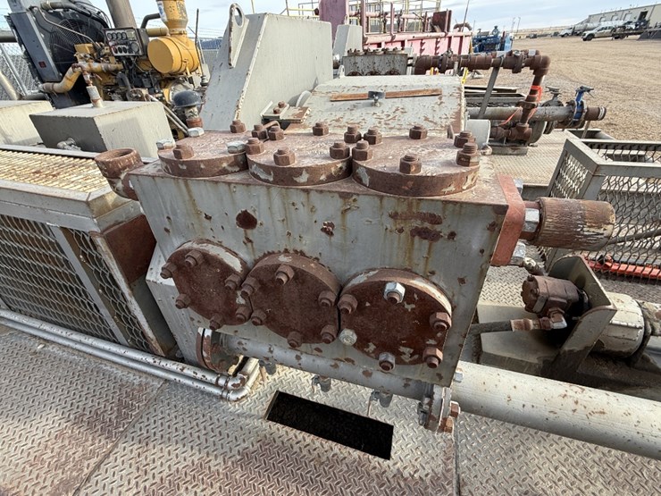 caterpillar-c9-image-9