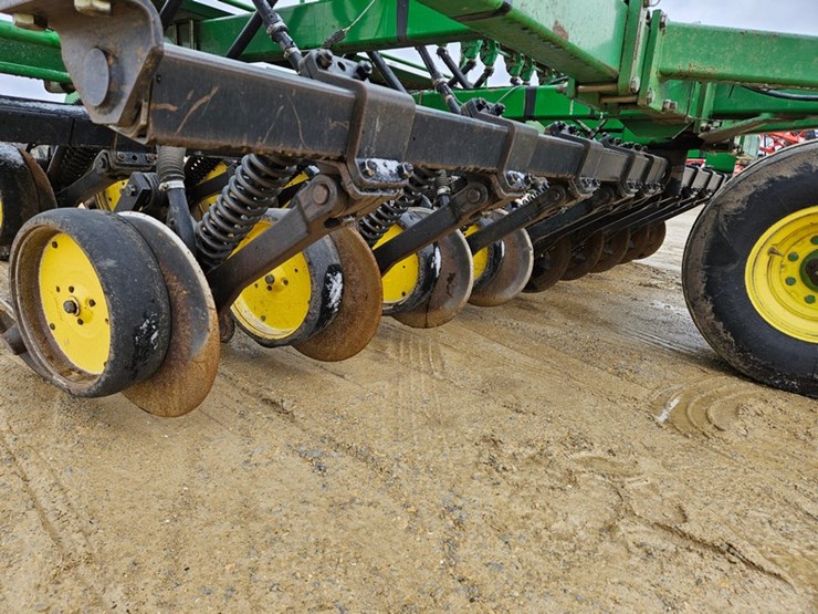 john-deere-15-image-12