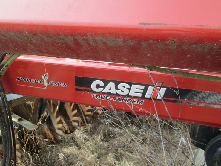 2015-case-ih-2015-image-17