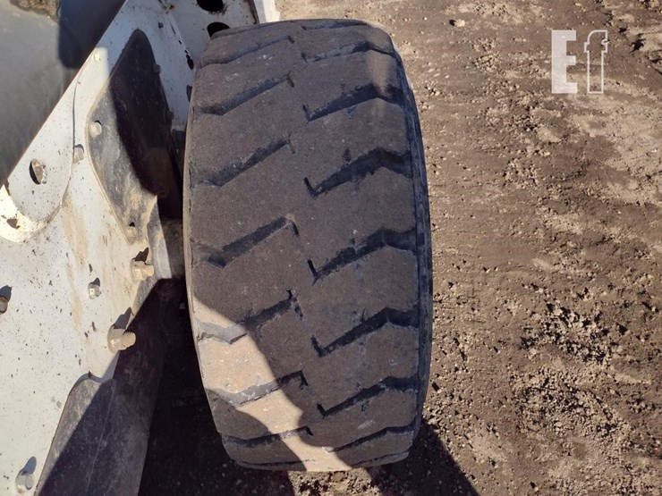 2013-bobcat-s630-image-21