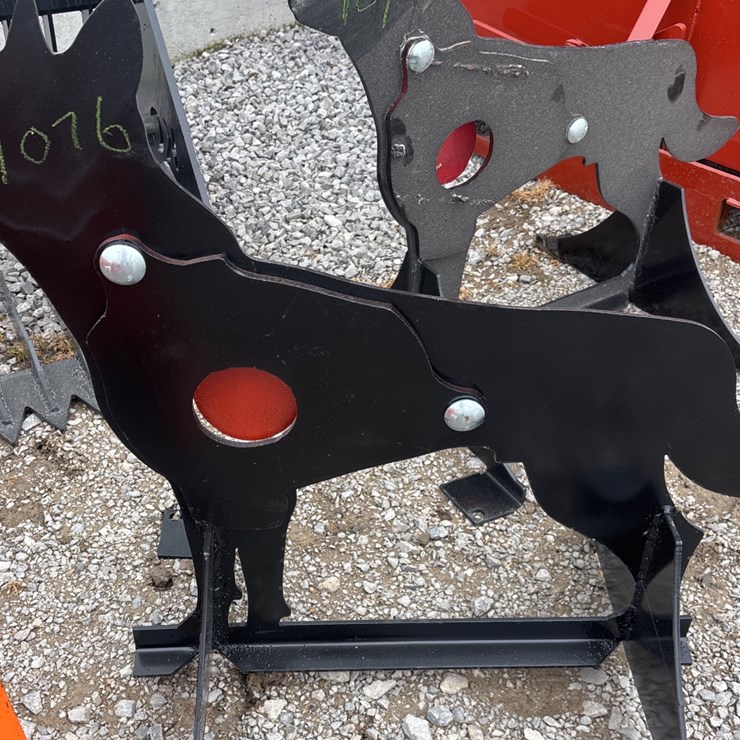 #1076 • 3/8 in. AR500 Coyote Shooting Target
