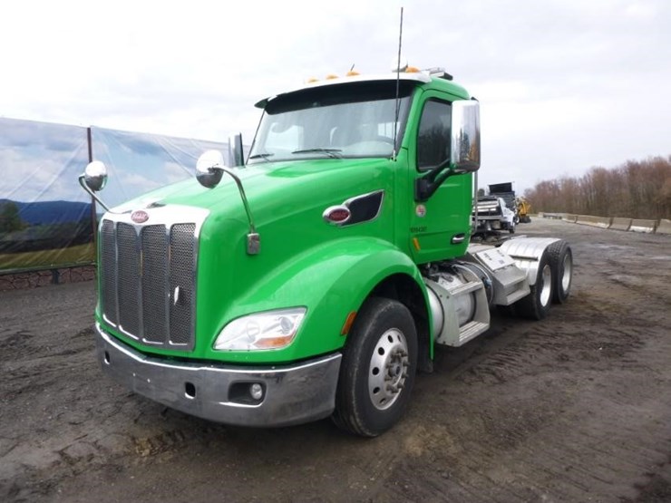 2020-peterbilt-579-image-32
