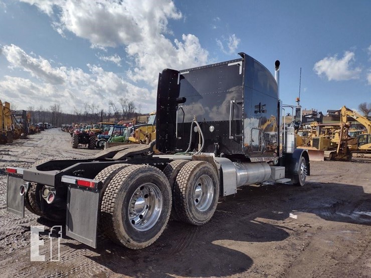 2007-peterbilt-379-image-47