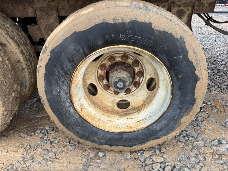 1993-trailmobile-van-image-25