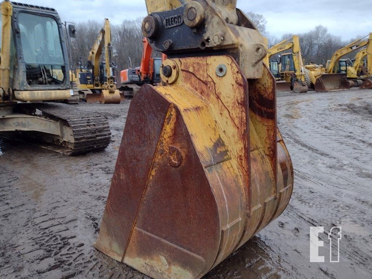 2009-kobelco-sk210-8e-image-17