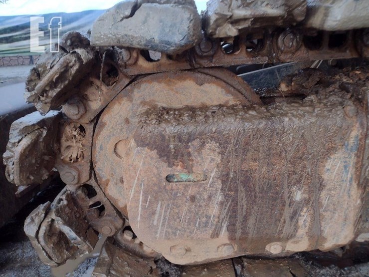 2019-deere-75g-image-29