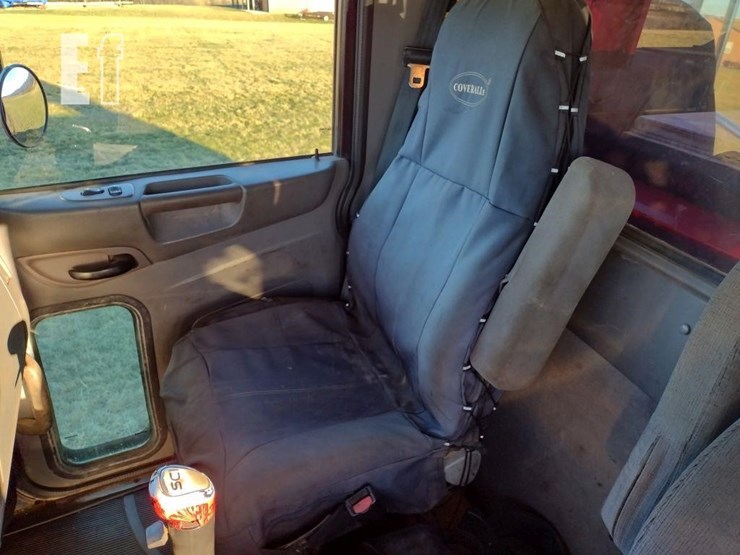 2013-peterbilt-337-image-16